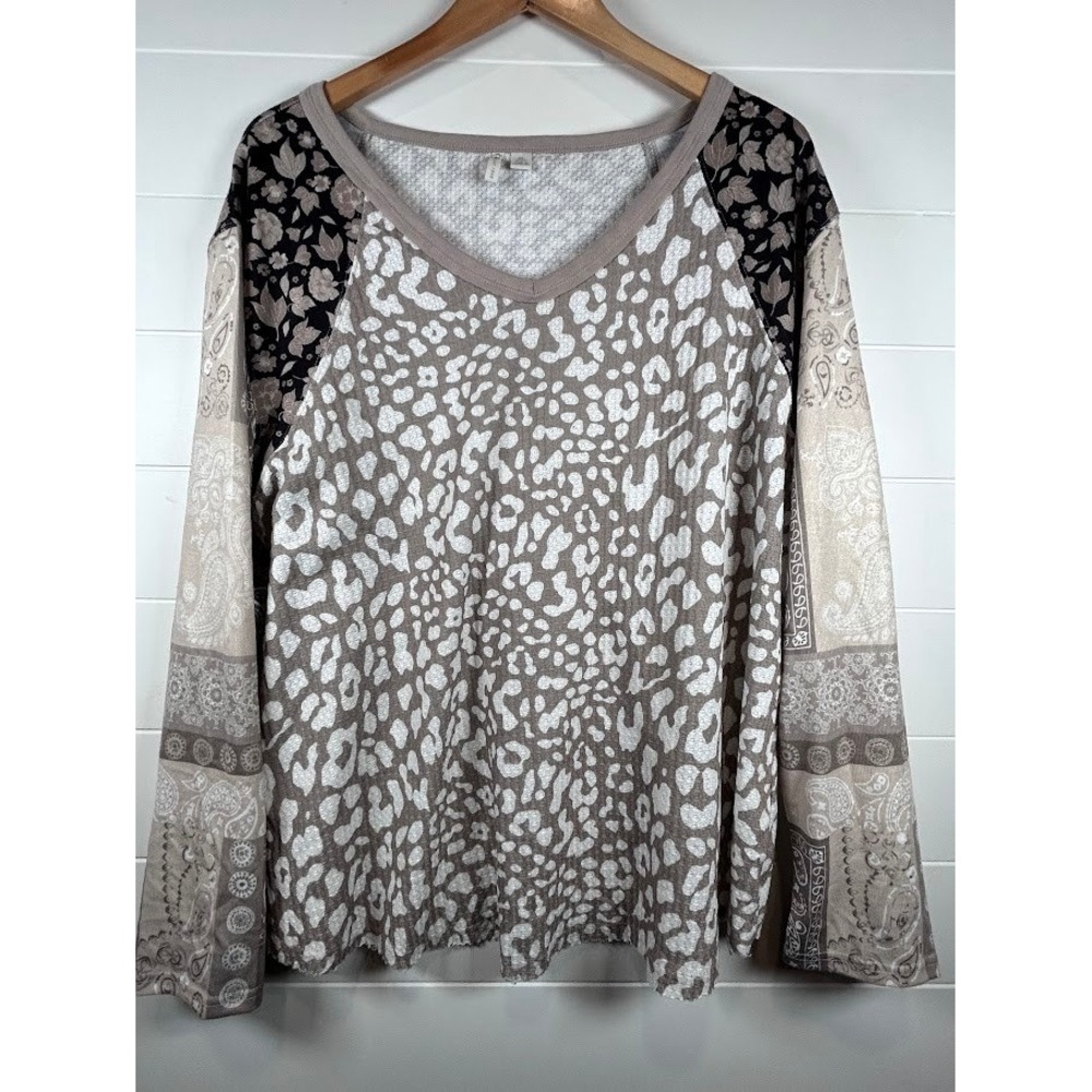Cato Women XL Long Sleeve Mixed Print Thermal V-Neck Top Shirt Brown Beige